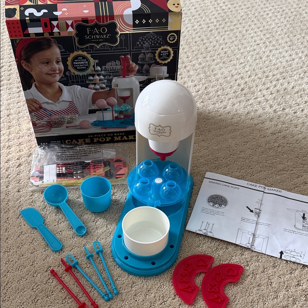 FAO Schwarz Blue and White Cake Pop Maker Set